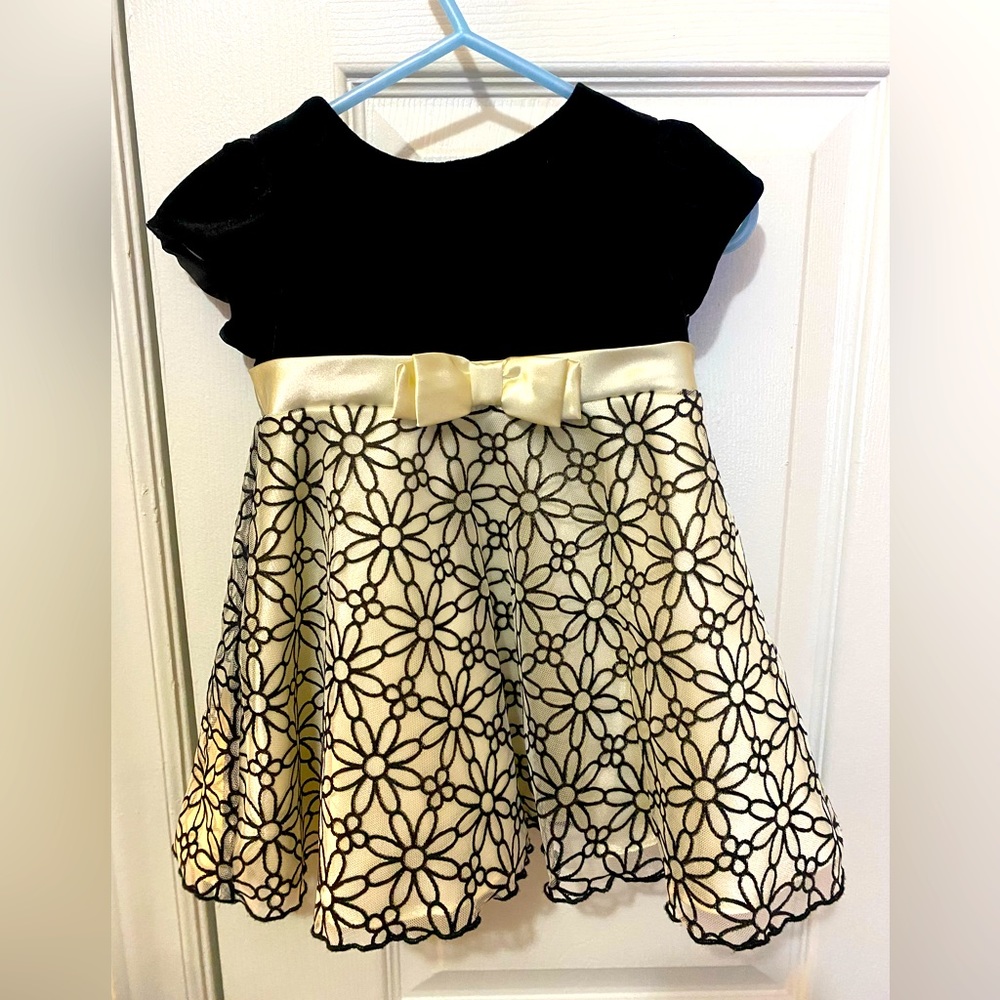 👗ELEGANT BABY DRESS 18M